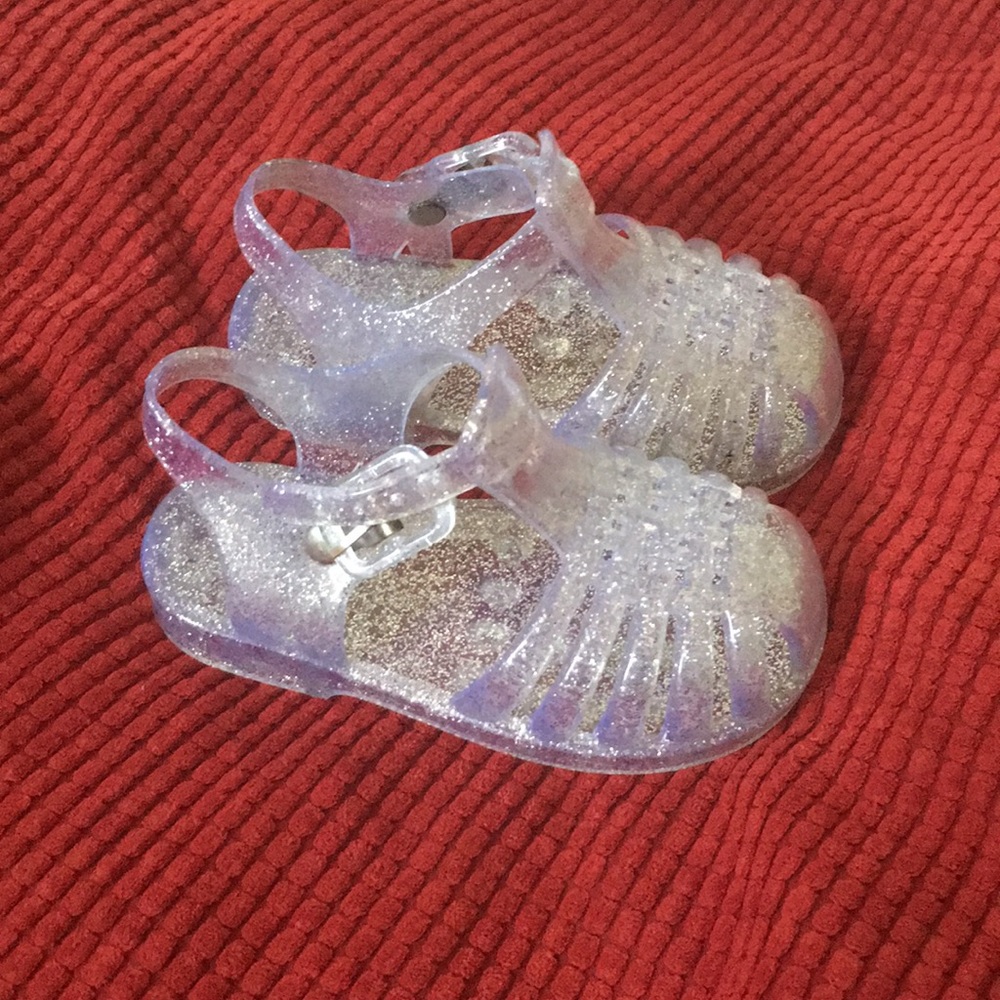 Toddler Girl Size 5 Clear Jellys’